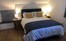 The Nest @ Ji-Binc, A Large Spacious Apartment.